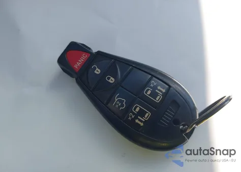 2011 Dodge Grand Caravan Crew z USA, uszkodzony, nr VIN 2D4RN5DG3BR674586